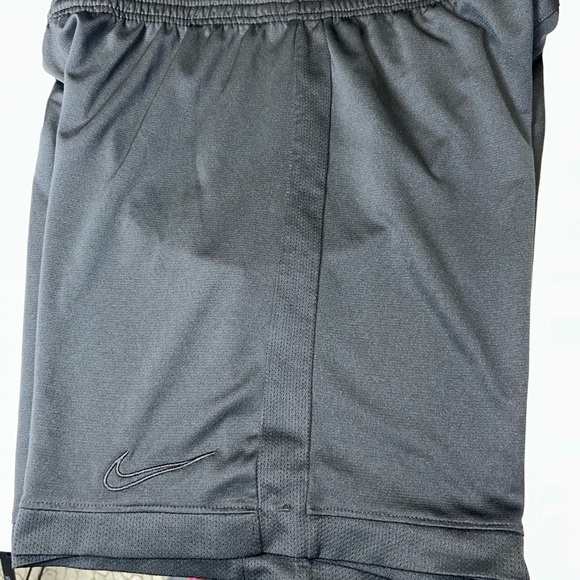 Nike Black Men’s Athletic Shorts L 100% Polyester Drawstring Solid DRI-FIT - Picture 6 of 7